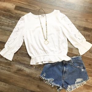 Saint Tropez like new linen top statement sleeve